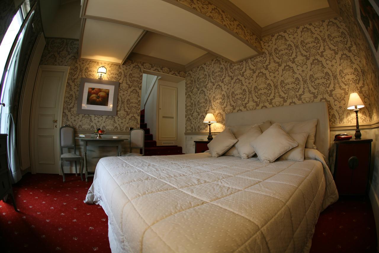Hotel Il Sole Di Ranco Esterno foto